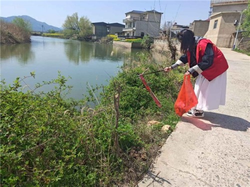 以青春之名，“河小青”绘就碧水长卷