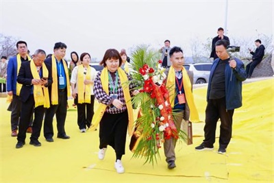 守护苗医千年智慧，仁心仁术续写传奇 ——苗医药非遗传承人田懋克