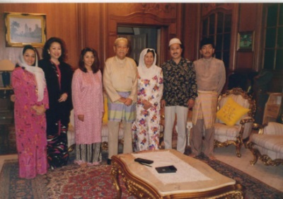 无形的镣铐： 当“民间大使”的仁心折翼于故土之困