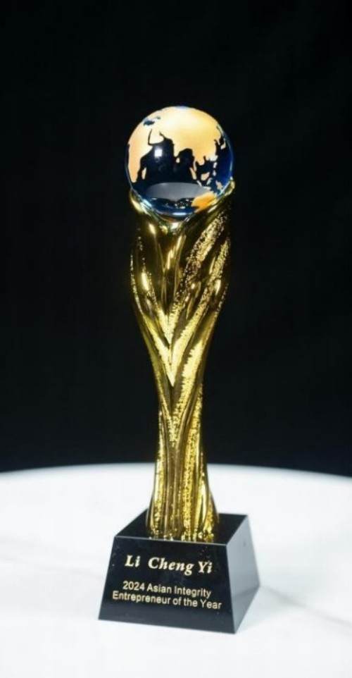 铁血荣光， 共铸八一魂访   当代中医事业奠基人李乘伊院士