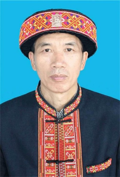 金秀瑶族灯草灸疗法 瑶医药非物质文化遗产传承人---赵衷民