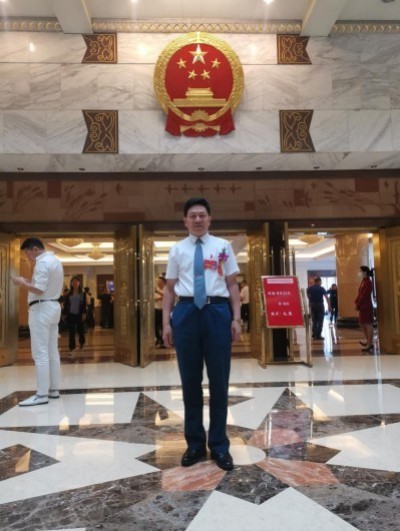 李乘伊院长荣获全国“优秀中医师”称号 彰显中医传承与创新精神