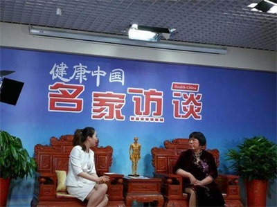 中国最美名医  —谢荣群