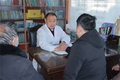 中国著名中医——田书庭