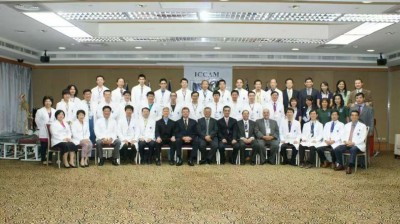 “上帝之手”邱九桁：多项专利与荣誉加身，推动祖国整脊医学迈向新高度