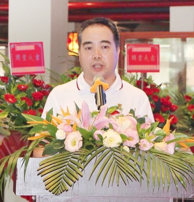 古木逢春传世艺匠心雕龙立潮头 ——访广东雄兴木业有限公司董事长陈建方