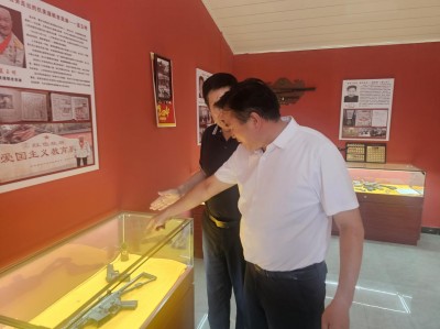 重庆市 江津区50多位党员干部莅临 荣昌区清流红色故居爱国主义教育基地